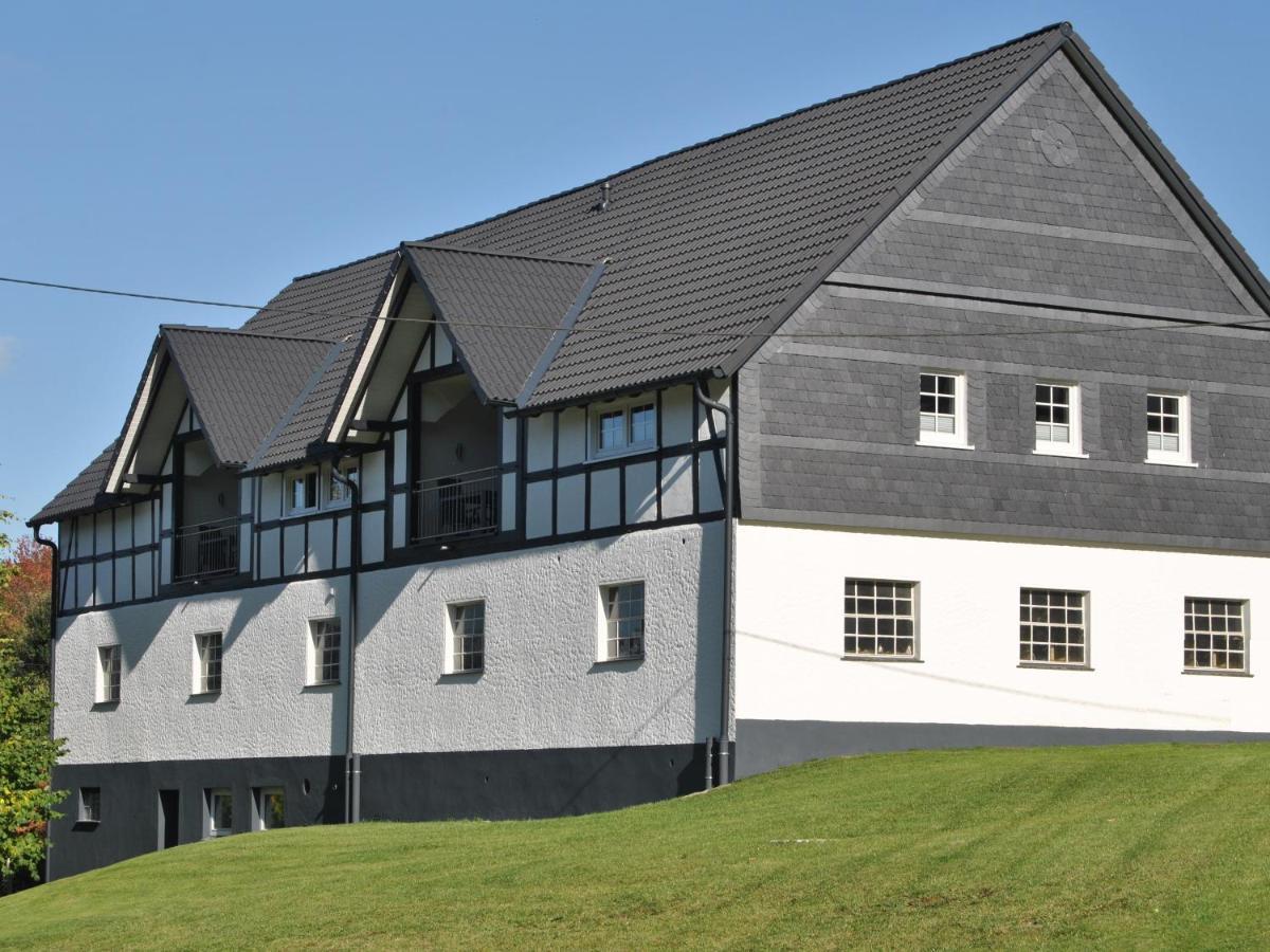 Ferienwohnungen Uebern Hof Schmallenberg Exterior photo